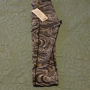 Lululemon Sea Wheeze 2018 speed up crop 21”